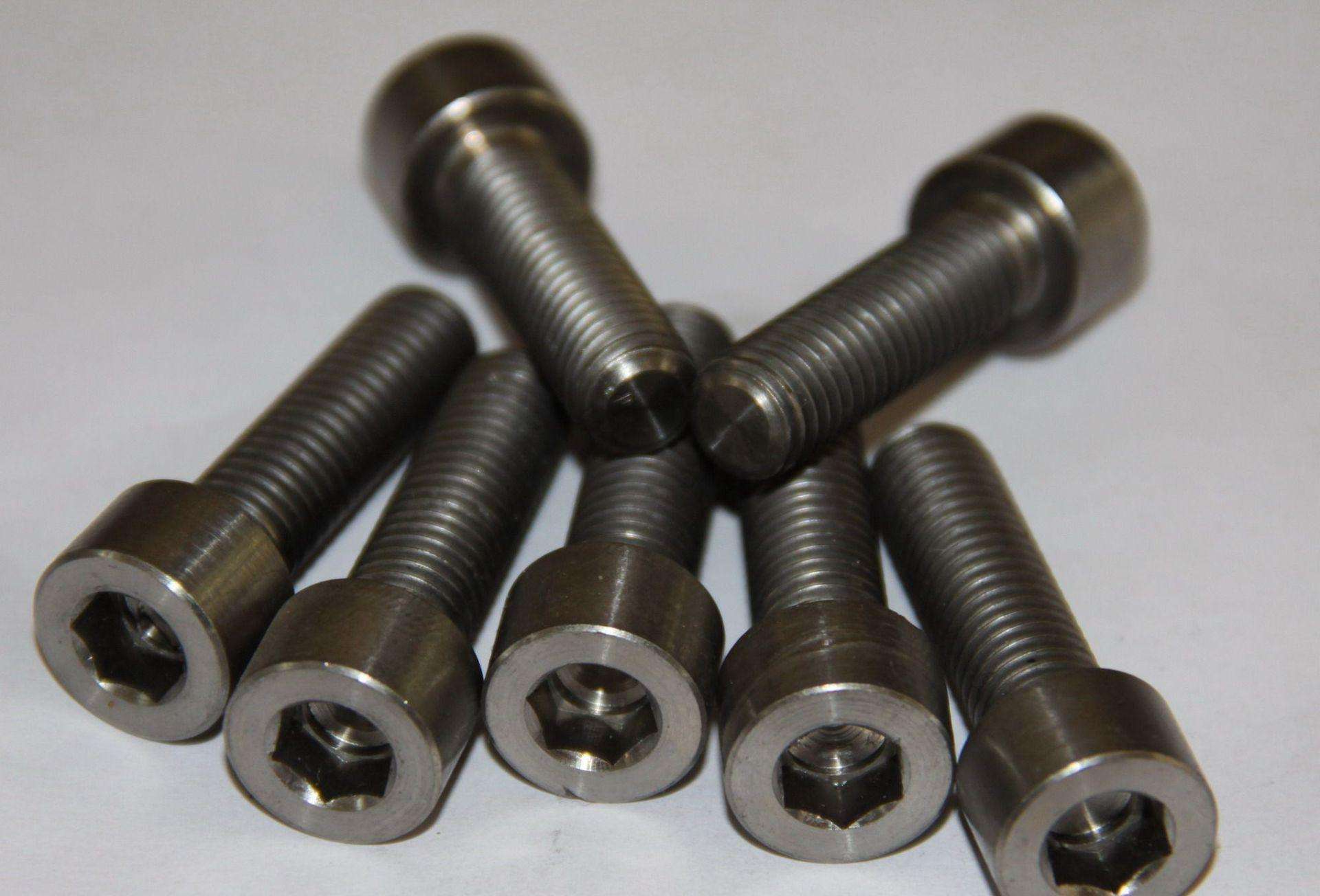 內(nèi)六角螺栓國家標準